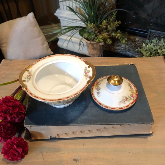 Grace China Covered Dish- Made in Japan Round - Picture 3 of 7